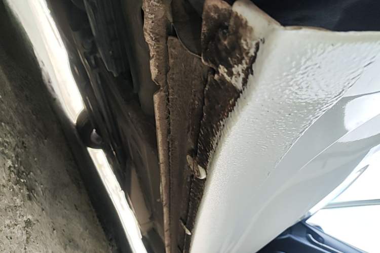 Used Buick GT 2021 1.3T Automatic Mild Hybrid Elite Version Right Side Sill