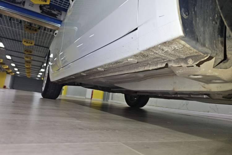 Used Buick GT 2021 Revised Version Flagship 1.5L Automatic Elite Edition Right Side Sill