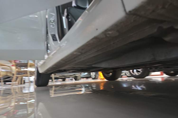 Used Buick GT 2021 Revised Version Flagship 1.5L Automatic Elite Edition Right Side Sill
