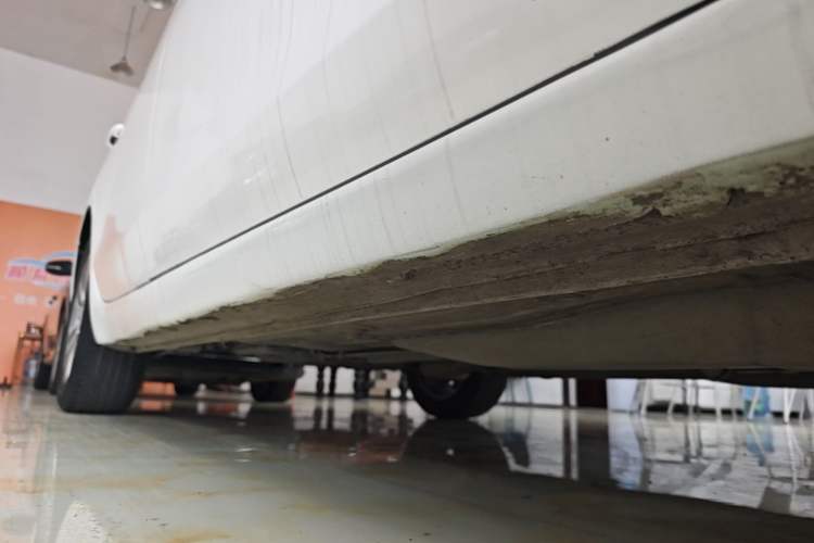 Used Buick GT 2021 1.3T Automatic Mild Hybrid Elite Version Right Side Sill