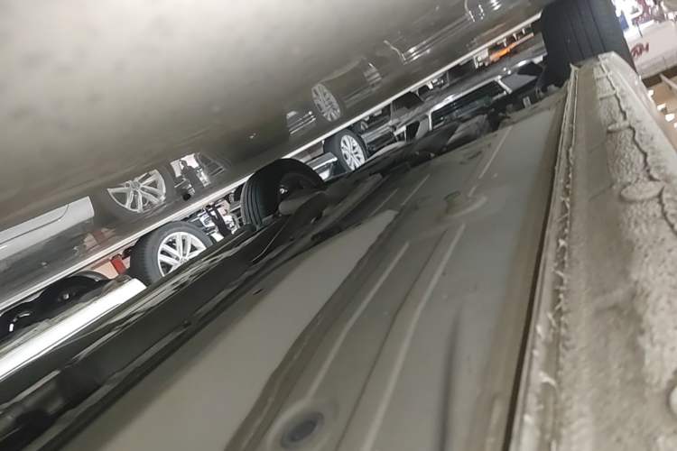 Used Buick GT 2021 1.3T Automatic Mild Hybrid Elite Version Right Side Sill
