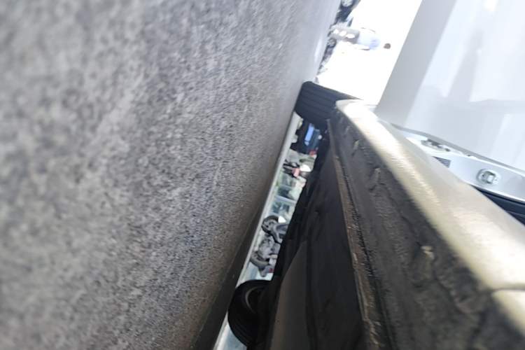 Used Buick GT 2021 1.3T Automatic Mild Hybrid Elite Version Right Side Sill
