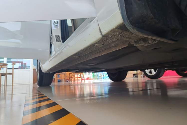 Used Buick GT 2021 Exemplar 1.5L Automatic Elite Version Right Side Sill