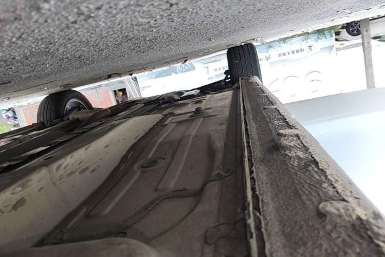 Used Buick GT 2021 Revised Version 1.3T Automatic Mild Hybrid Advanced Edition Right Side Sill