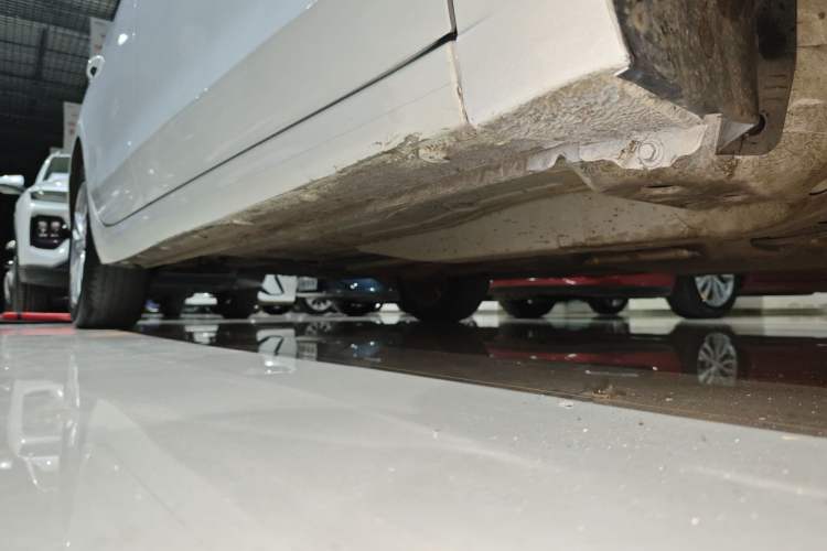 Used Buick GT 2021 Revised Version Flagship 1.5L Automatic Elite Edition Right Side Sill