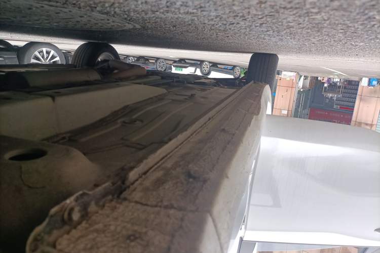 Used Buick GT 2021 Revised Version 1.3T Automatic Mild Hybrid Elite Edition Right Side Sill