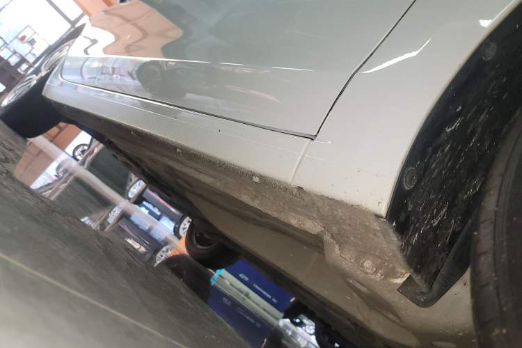 Used Buick GT 2021 Revised Version Flagship 1.5L Automatic Elite Edition Right Side Sill