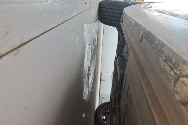 Used Buick GT 2021 Exemplar 1.5L Automatic Elite Version Right Side Sill