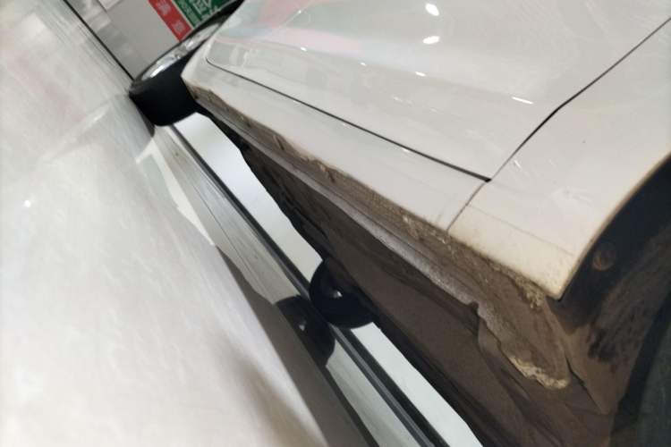 Used Buick GT 2021 Revised Version Flagship 1.5L Automatic Elite Edition Right Side Sill