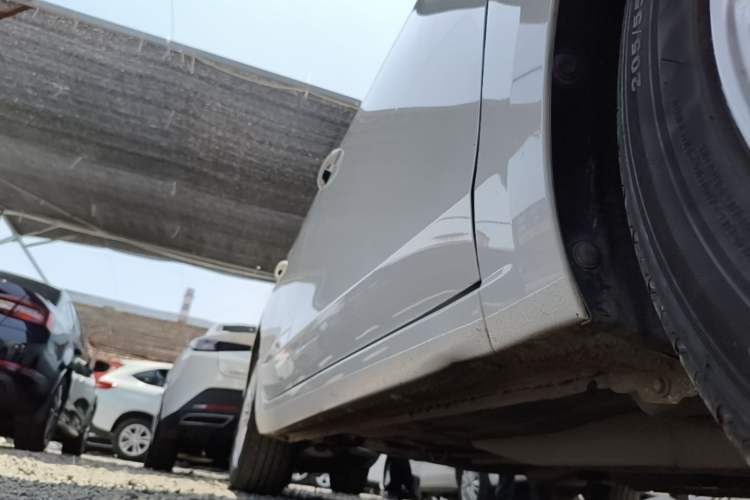 Used Buick GT 2021 Revised Version Flagship 1.5L Automatic Elite Edition Right Side Sill