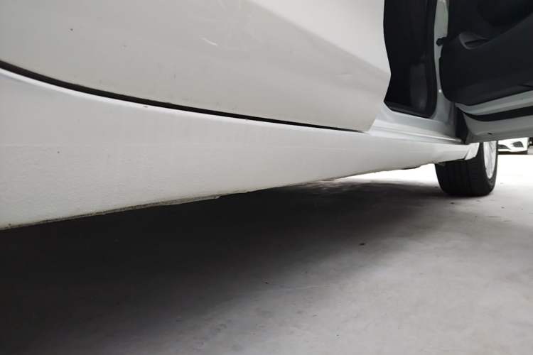 Used Buick GT 2021 Revised Version Flagship 1.5L Automatic Elite Edition Right Side Sill