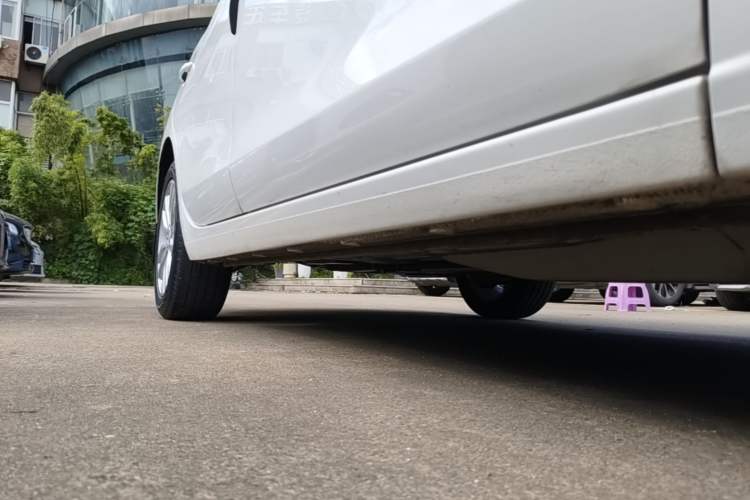 Used Buick GT 2021 Revised Version Flagship 1.5L Automatic Elite Edition Right Side Sill