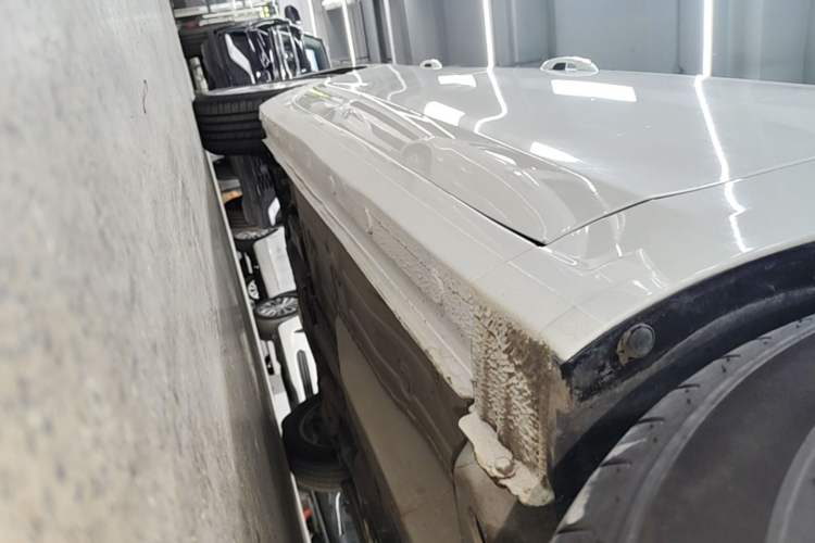 Used Buick GT 2021 Revised Version Flagship 1.5L Automatic Elite Edition Right Side Sill