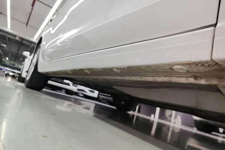 Used Buick GT 2021 Revised Version Flagship 1.5L Automatic Elite Edition Right Side Sill