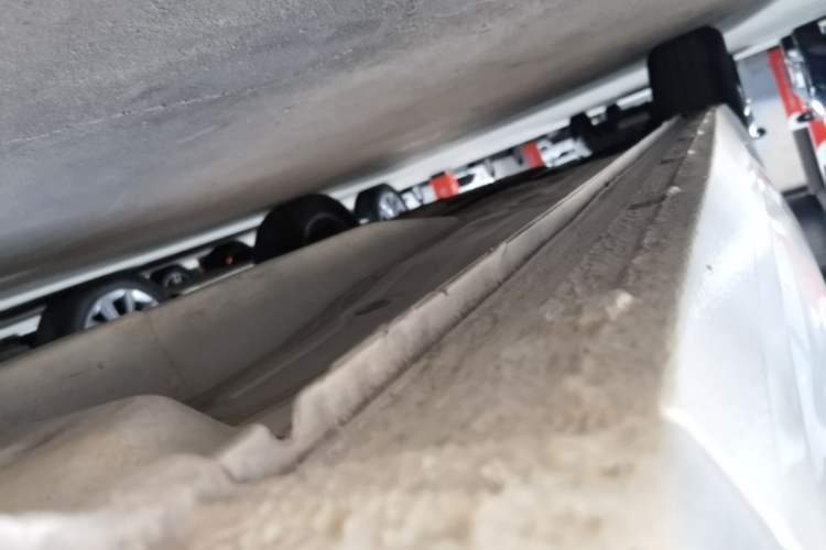 Used Buick GT 2021 Revised Version Flagship 1.5L Automatic Elite Edition Right Side Sill