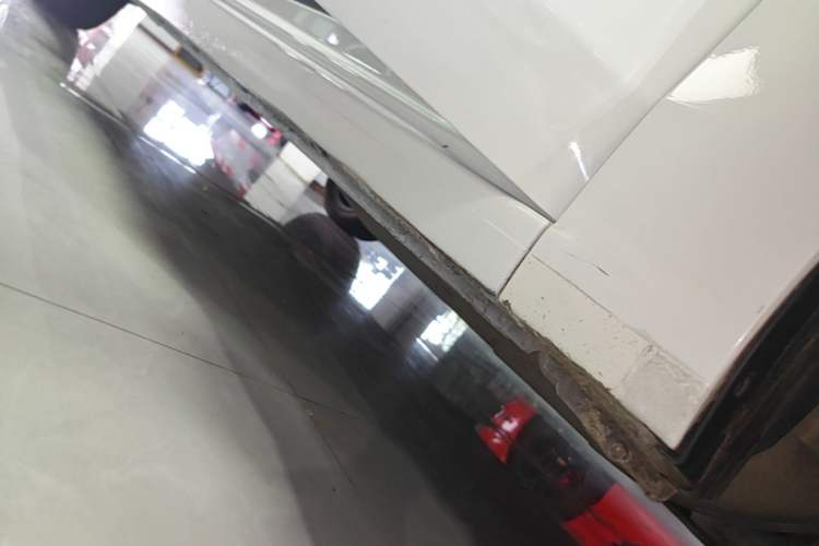 Used Buick GT 2021 Exemplar 1.5L Automatic Elite Version Right Side Sill