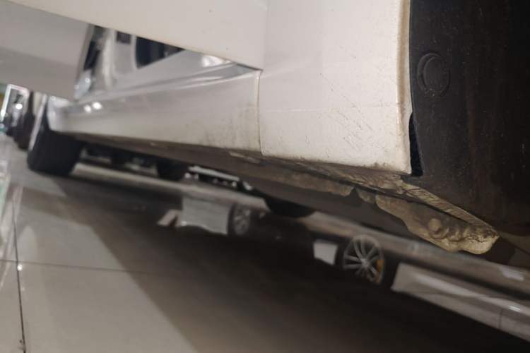 Used Buick GT 2021 Exemplar 1.5L Automatic Elite Version Right Side Sill