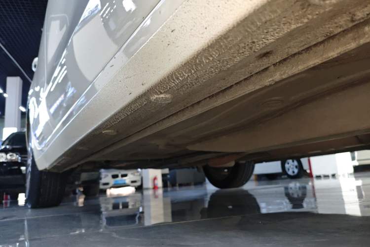 Used Buick GT 2021 Revised Version 1.3T Automatic Mild Hybrid Elite Edition Right Side Sill