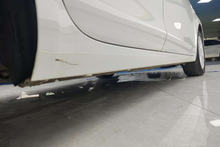Used Buick GT 2021 Revised Version Flagship 1.5L Automatic Elite Edition Right Side Sill