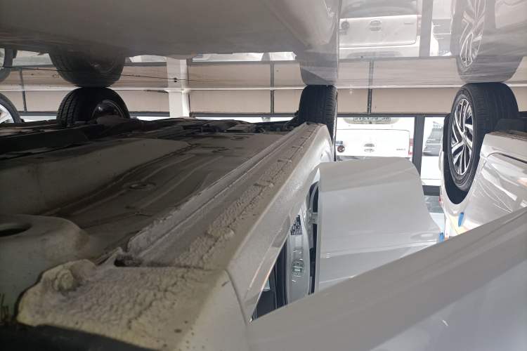 Used Buick GT 2021 Revised Version Flagship 1.5L Automatic Elite Edition Right Side Sill