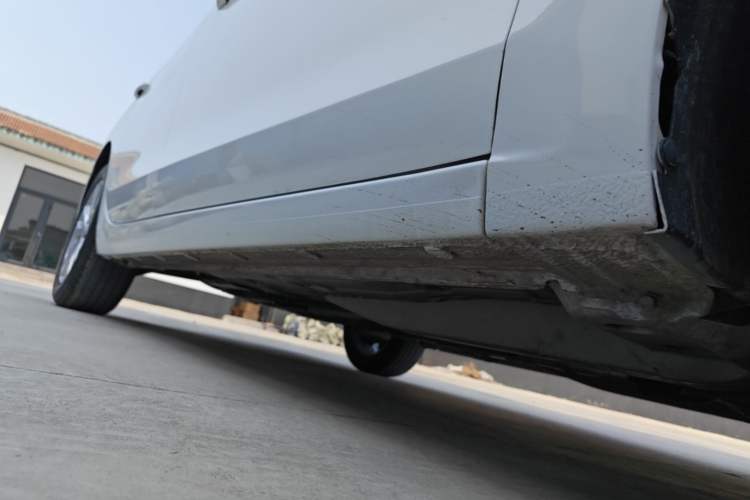 Used Buick GT 2021 Revised Version Flagship 1.5L Automatic Entry-Level Trim Right Side Sill