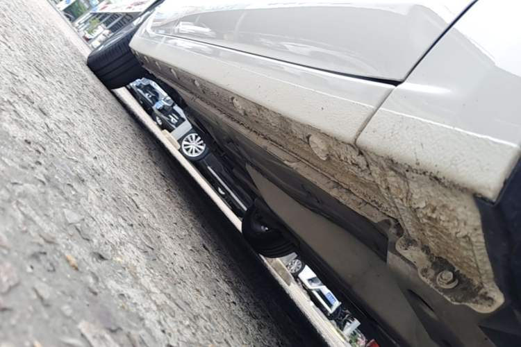 Used Buick GT 2021 Revised Version 1.3T Automatic Mild Hybrid Elite Edition Right Side Sill