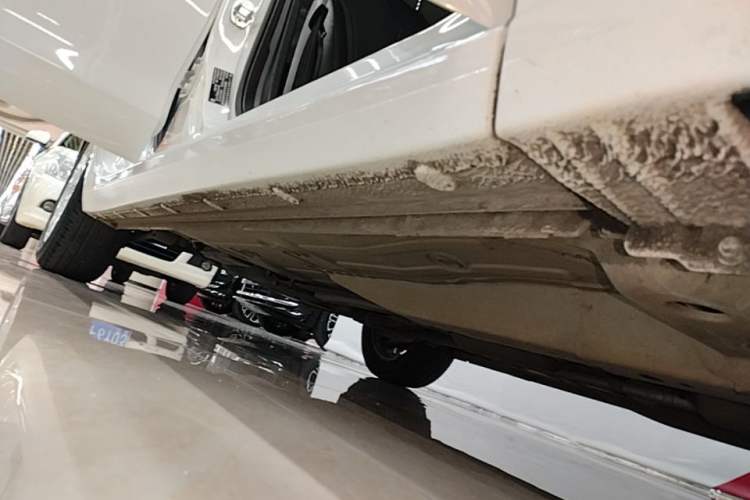 Used Buick GT 2021 Revised Version Flagship 1.5L Automatic Elite Edition Right Side Sill
