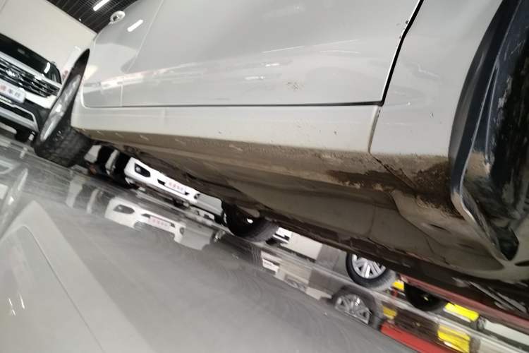 Used Buick GT 2021 Revised Version Flagship 1.5L Automatic Elite Edition Right Side Sill