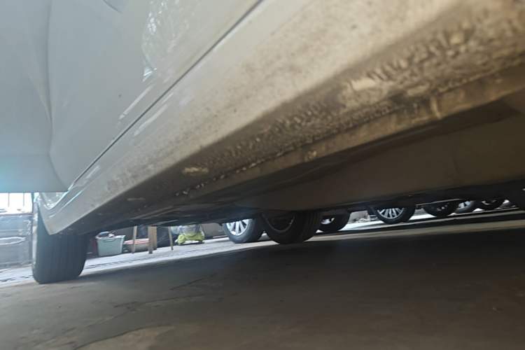 Used Buick GT 2021 Revised Version Flagship 1.5L Automatic Entry-Level Trim Right Side Sill