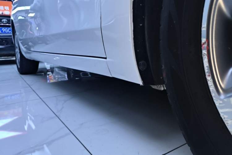 Used Buick GT 2021 Revised Version 1.3T Automatic Mild Hybrid Elite Edition Right Side Sill