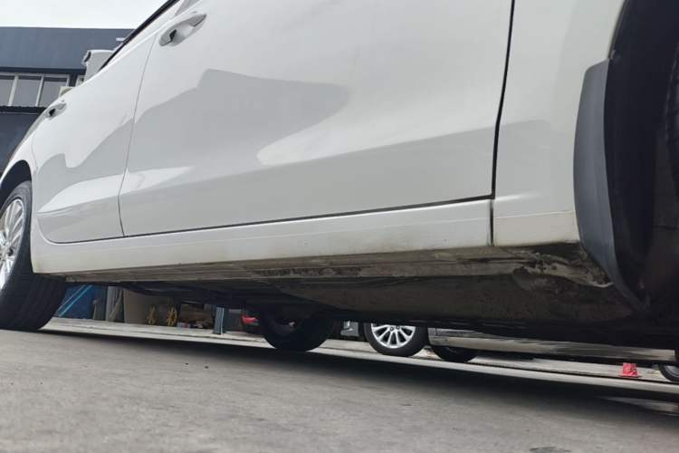 Used Buick GT 2021 Revised Version Flagship 1.5L Automatic Elite Edition Right Side Sill