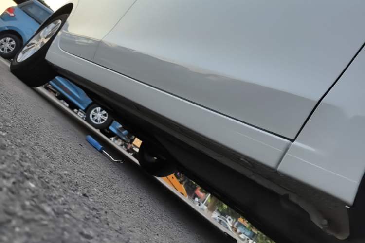Used Buick GT 2021 Revised Version Flagship 1.5L Automatic Elite Edition Right Side Sill