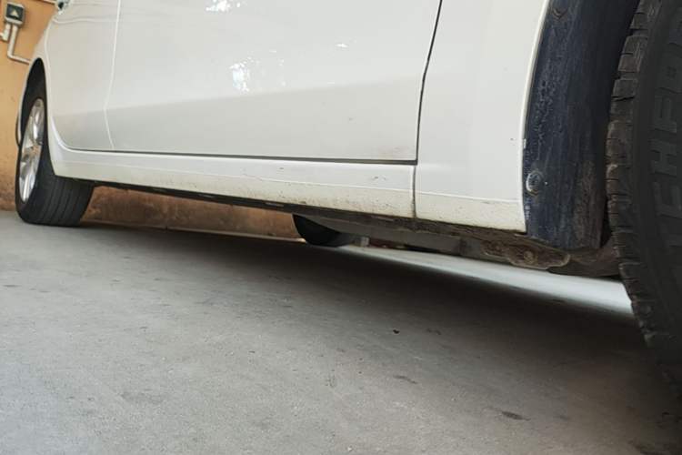 Used Buick GT 2021 Exemplar 1.5L Automatic Elite Version Right Side Sill