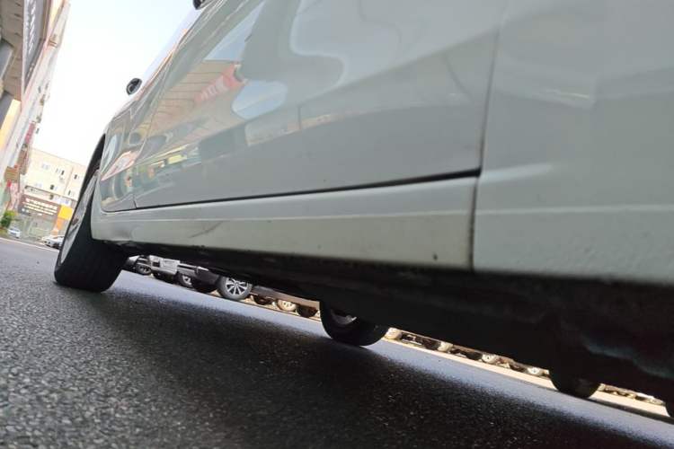 Used Buick GT 2021 Exemplar 1.5L Automatic Elite Version Right Side Sill