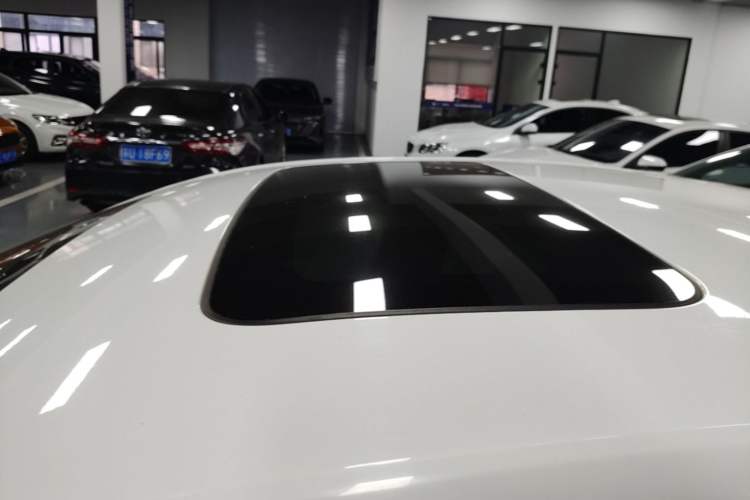 Used Buick GT 2021 Revised Version 1.3T Automatic Mild Hybrid Elite Edition Roof