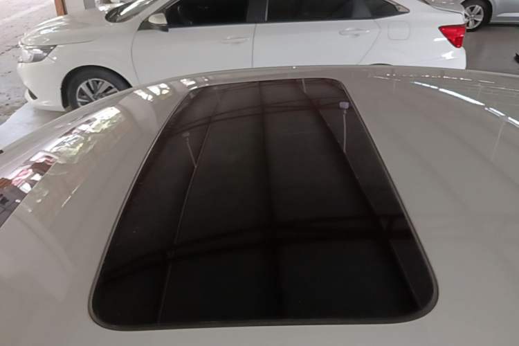 Used Buick GT 2021 1.3T Automatic Mild Hybrid Elite Version Roof