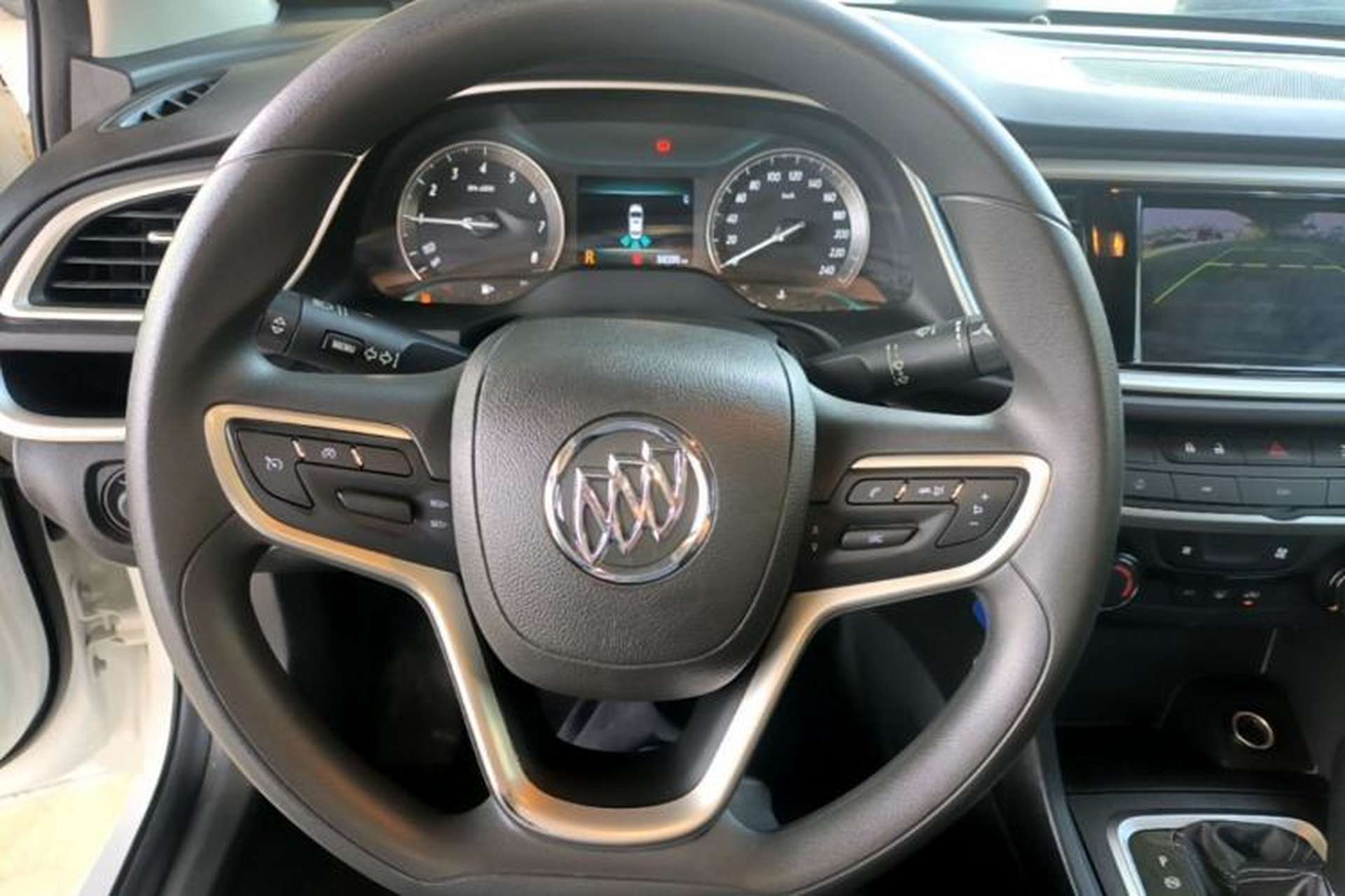 Used Buick GT 2021 Revised Version Flagship 1.5L Automatic Entry-Level Trim Steering Wheel