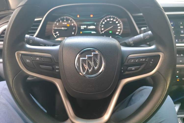 Used Buick GT 2021 Revised Version Flagship 1.5L Automatic Elite Edition Steering Wheel