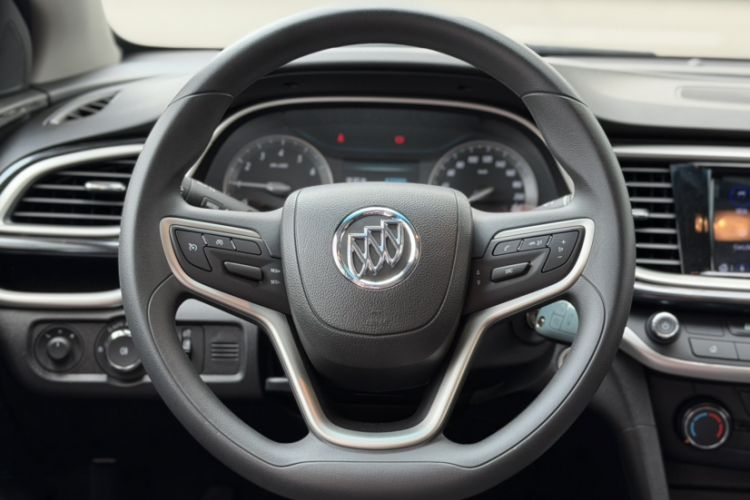 Used Buick GT 2021 Revised Version Flagship 1.5L Automatic Elite Edition Steering Wheel