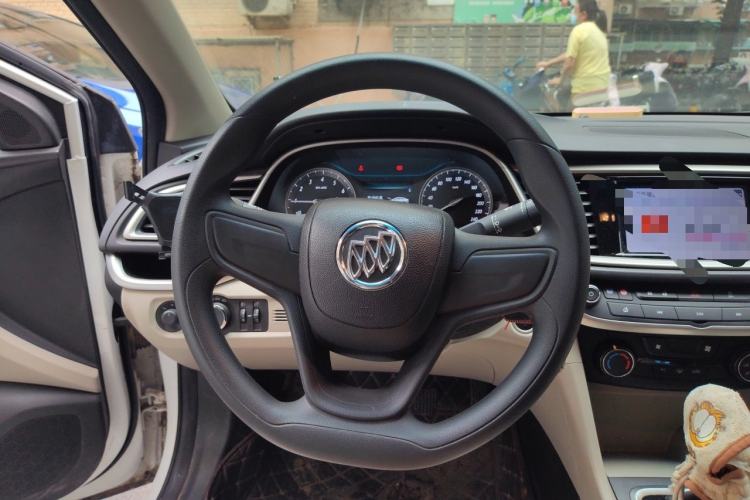 Used Buick GT 2021 Exemplar 1.5L Automatic Elite Version Steering Wheel