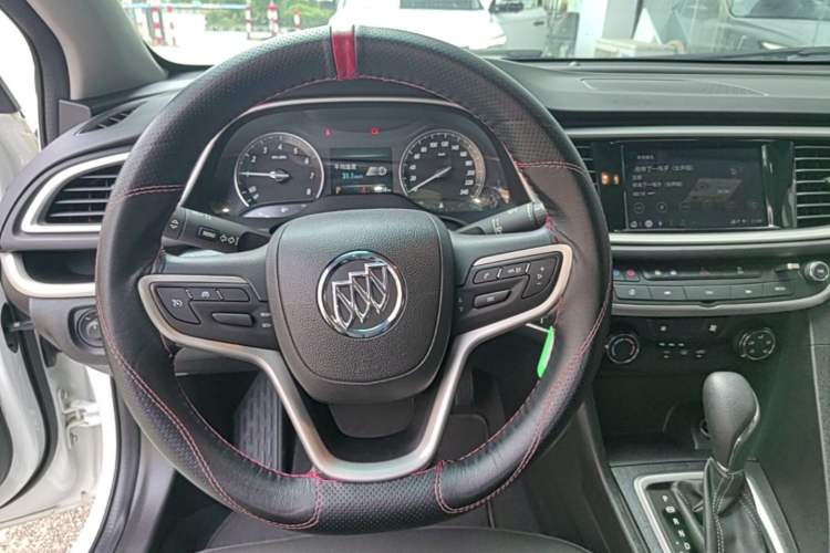 Used Buick GT 2021 Revised Version 1.3T Automatic Mild Hybrid Elite Edition Steering Wheel