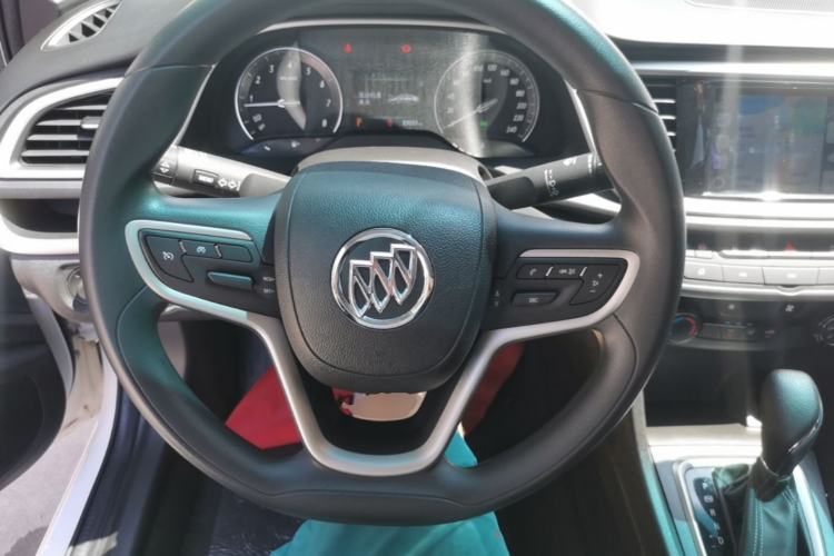 Used Buick GT 2021 Revised Version Flagship 1.5L Automatic Elite Edition Steering Wheel