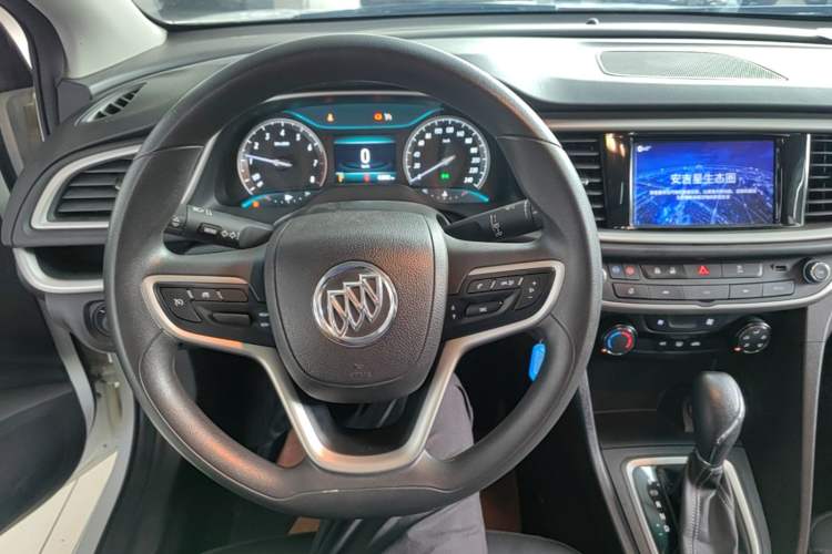 Used Buick GT 2021 Revised Version Flagship 1.5L Automatic Elite Edition Steering Wheel