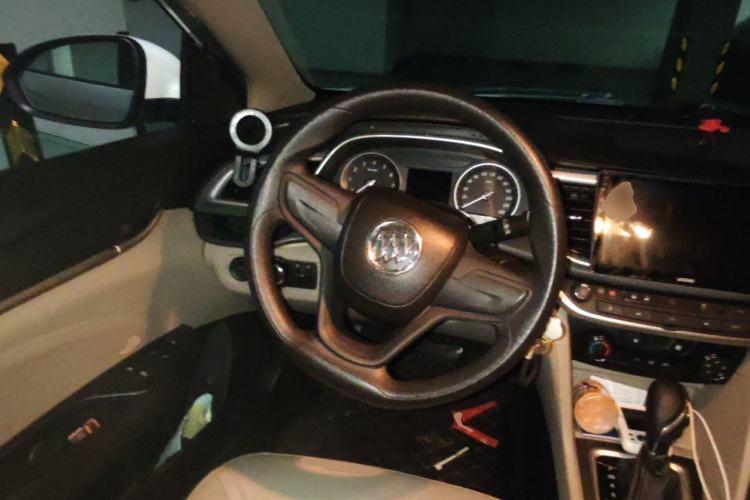 Used Buick GT 2021 Exemplar 1.5L Automatic Elite Version Steering Wheel