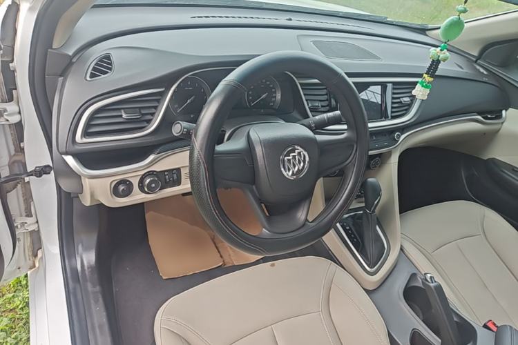 Used Buick GT 2021 Exemplar 1.5L Automatic Elite Version Steering Wheel
