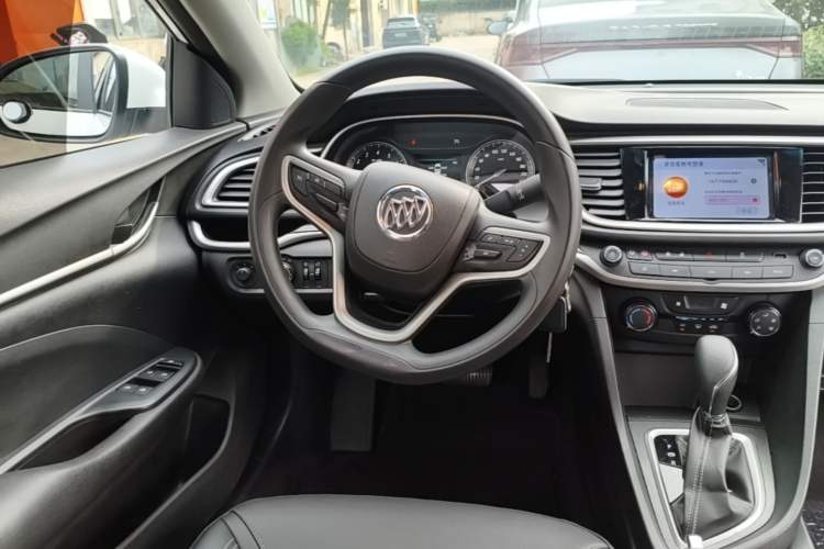 Used Buick GT 2021 Revised Version Flagship 1.5L Automatic Elite Edition Steering Wheel