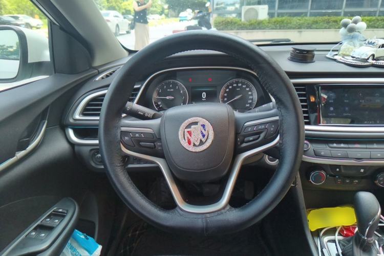 Used Buick GT 2021 Revised Version Flagship 1.5L Automatic Elite Edition Steering Wheel