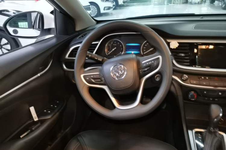 Used Buick GT 2021 Revised Version Flagship 1.5L Automatic Entry-Level Trim Steering Wheel