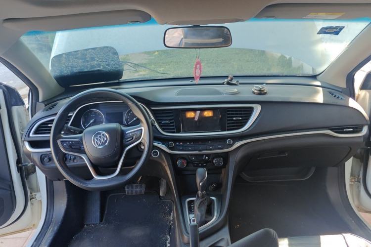 Used Buick GT 2021 Exemplar 1.5L Automatic Elite Version Steering Wheel