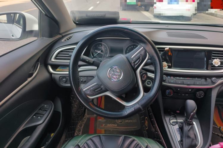 Used Buick GT 2021 Revised Version Flagship 1.5L Automatic Elite Edition Steering Wheel
